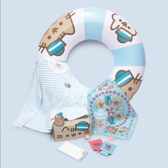 Pusheen Bandana - Picture 2 of 7